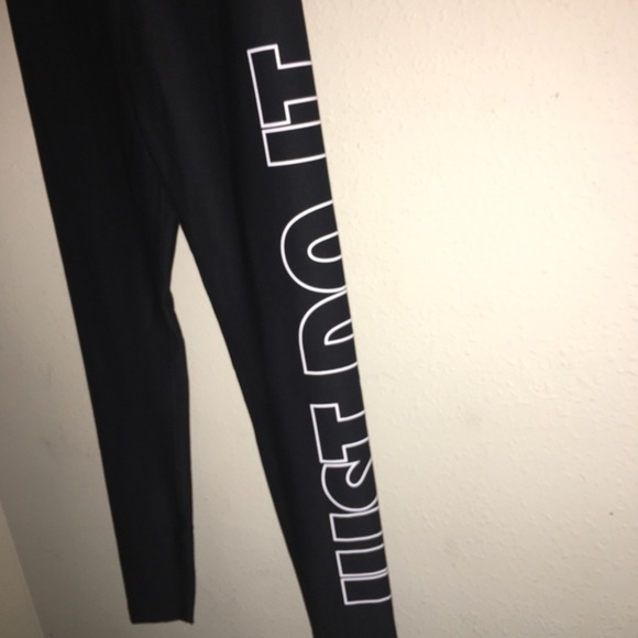 ‼️SOLD‼️ - Picture 2 of 3